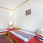Apartment Haus Albatros 4 *
