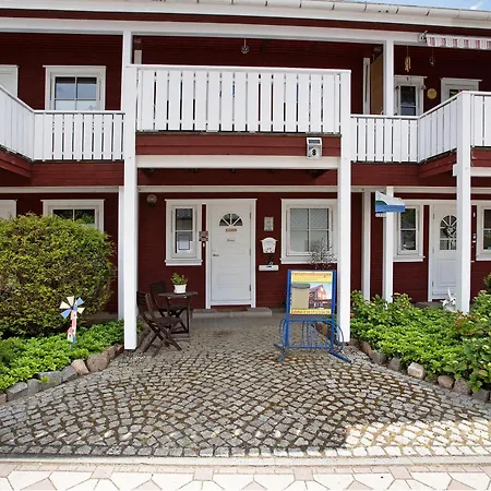 Апартаменты Haus Albatros 4 *